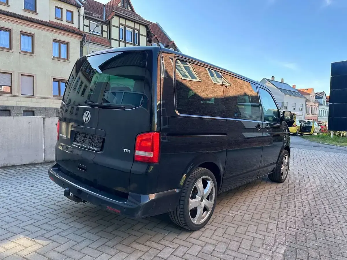 Usata VW T5 Team 179 CV (131 kW) 2010 Nero Furgone