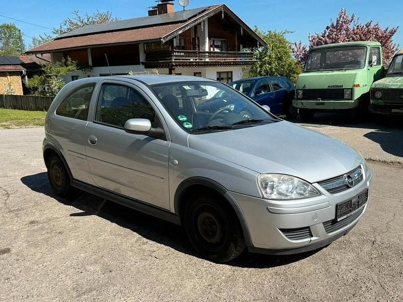 Second-hand Opel Corsa 60 CP (44 kW) 2006 Argintiu Hatchback