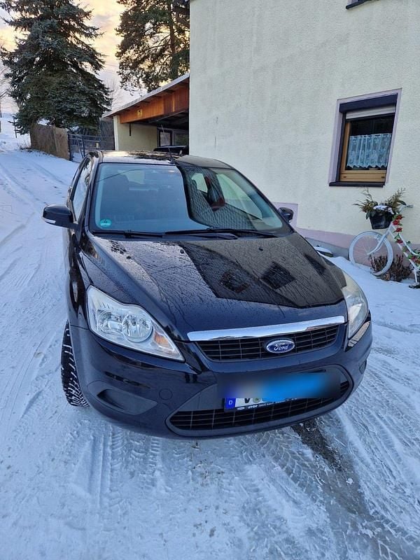 Gebraucht Ford Focus 101 PS (74 kW) 2010 Schwarz Limousine