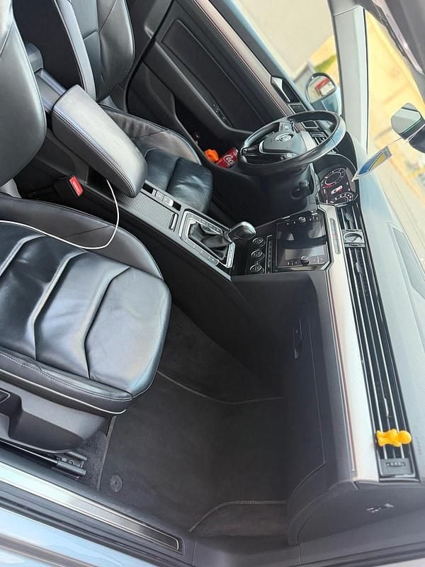 Usata VW Arteon 239 CV (175 kW) 2017 Grigio Utilitaria