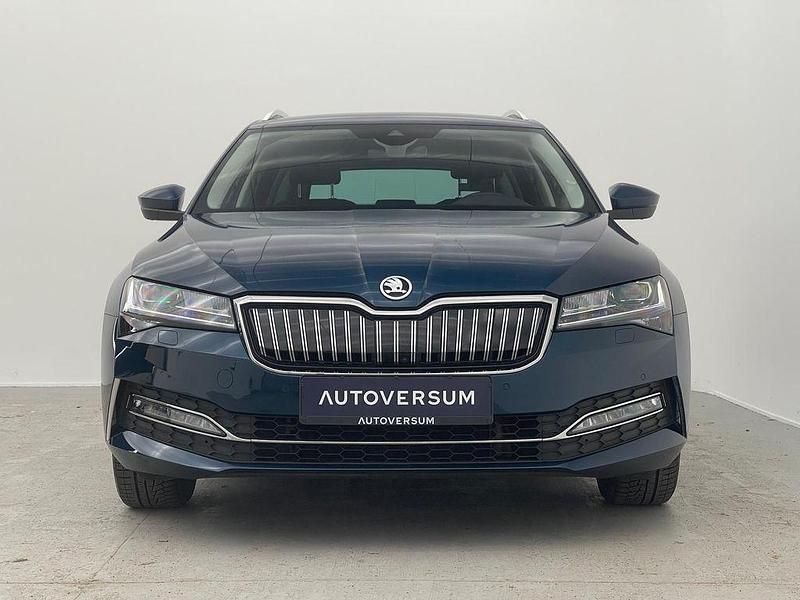 Gebraucht Skoda Superb Style 218 PS (160 kW) 2022 Lavablau metallic Kombi