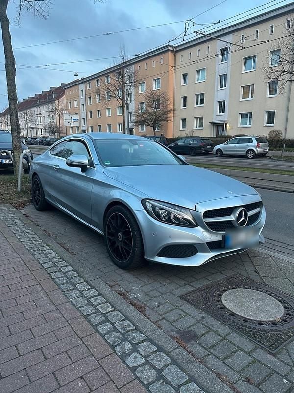Gebraucht 2016 Mercedes C200 Coupé | 18.999 € (Etwas zu teuer) - Bild 1/4