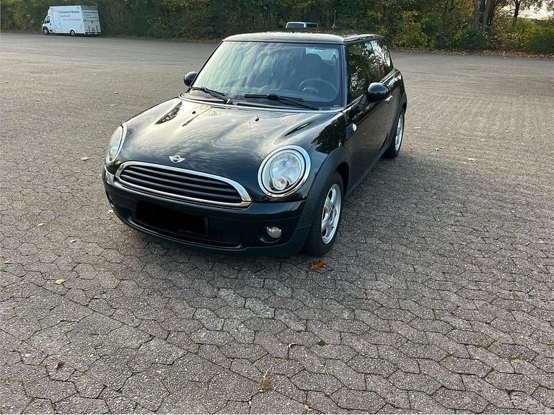 Schwarz Gebraucht 2010 Mini ONE Kleinwagen | 2.500 € - Bild 1/4