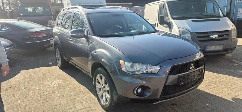 Gebraucht Mitsubishi Outlander 177 PS (130 kW) 2010 Grau SUV