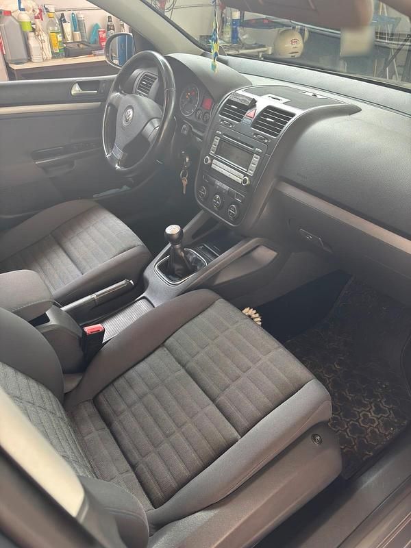 Gebraucht VW Golf V 102 PS (75 kW) 2007 Grau Kleinwagen