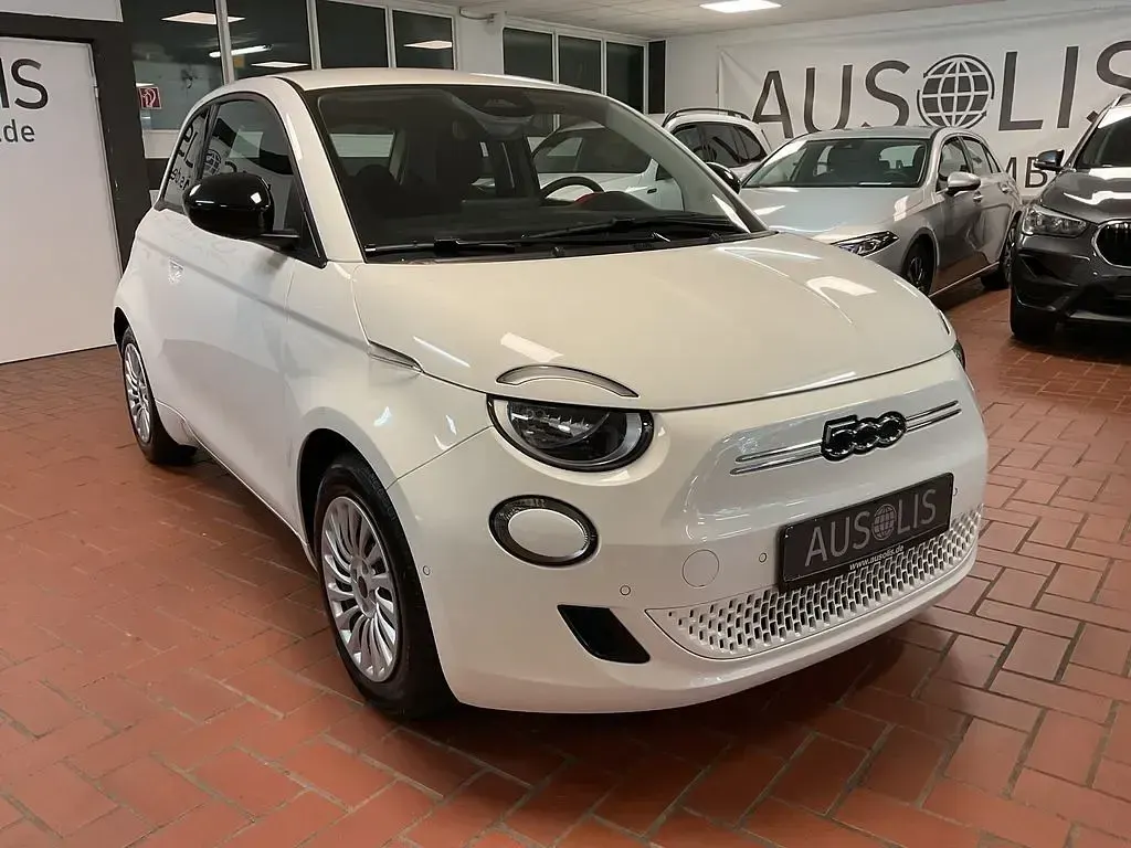 Gebraucht Fiat 500e Red 69 kW (95 PS) 2025 Weiß Limousine