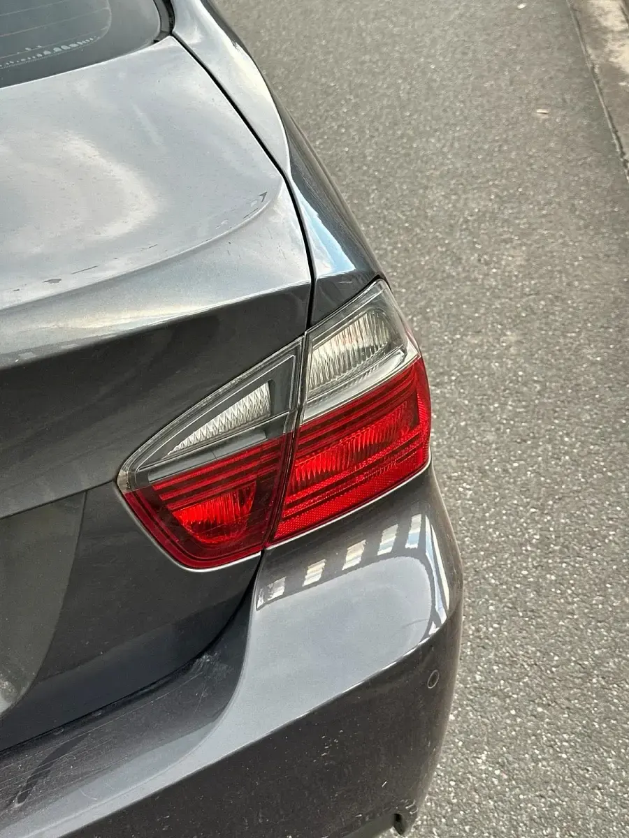 Gebraucht BMW 320 163 PS (119 kW) 2005 Grau Limousine