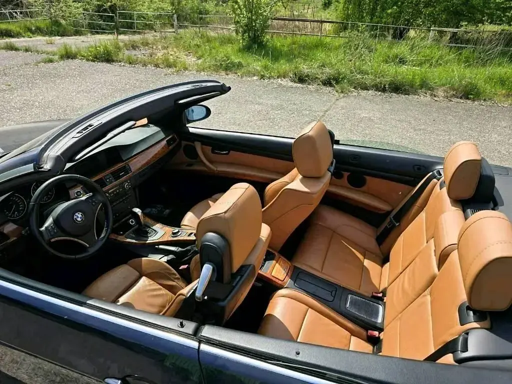 Gebraucht BMW 325 Cabriolet 218 PS (160 kW) 2007 Andere farben Cabrio