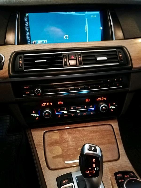 Gebraucht BMW 535 313 PS (230 kW) 2013 Blau Kombi