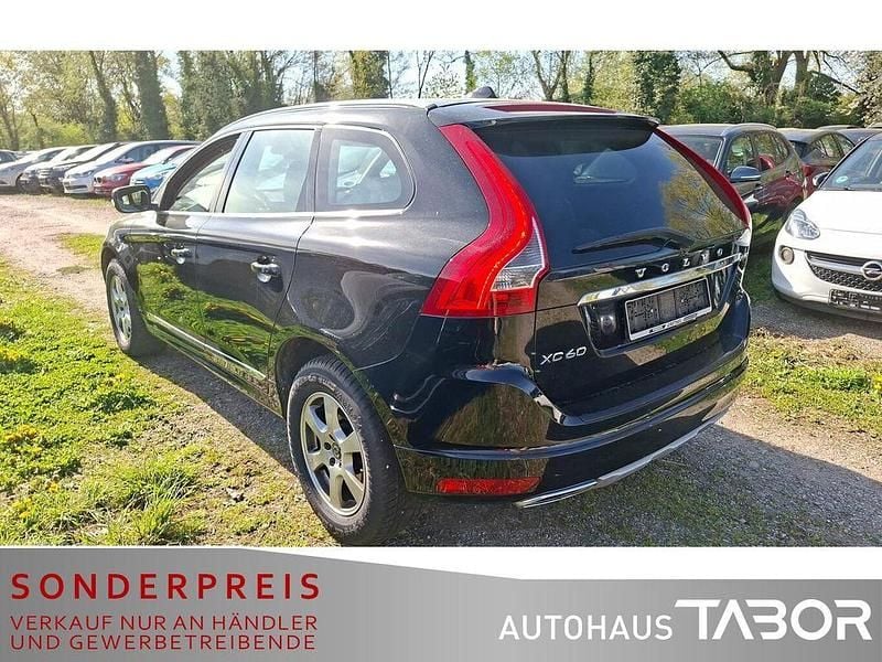Gebraucht Volvo XC60 Summum 220 PS (161 kW) 2015 Onyx black SUV