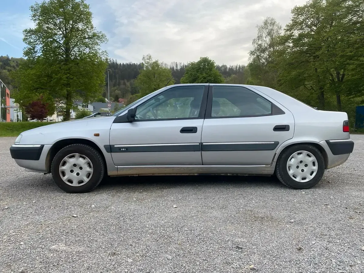 Gebraucht Citroën Xantia 88 PS (64 kW) 1995 Silber Limousine
