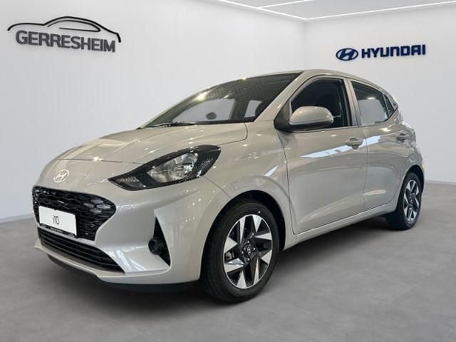 Grau Neu 2025 Hyundai i10 Trend Kleinwagen | 18.987 € (Fairer Preis) - Bild 1/4