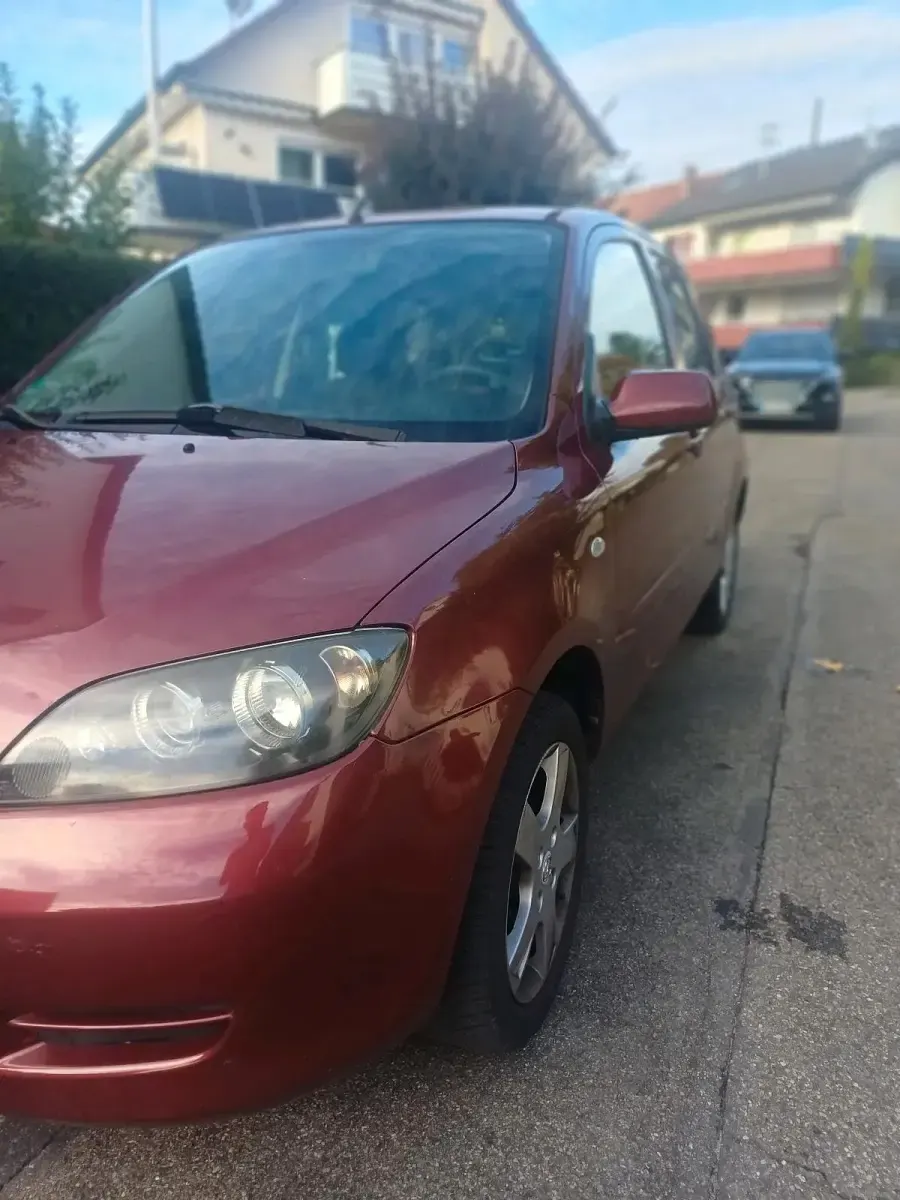 Usata Mazda 2 80 CV (58 kW) 2007 Rosso Utilitaria