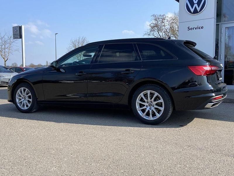Gebraucht Audi A4 150 PS (110 kW) 2022 Schwarz Kombi