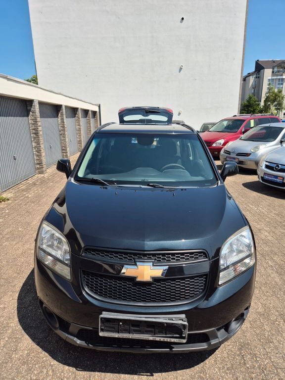 Schwarz Gebraucht 2011 Chevrolet Orlando LS Van / Kleinbus | 4.890 € (Guter Preis) - Bild 1/4