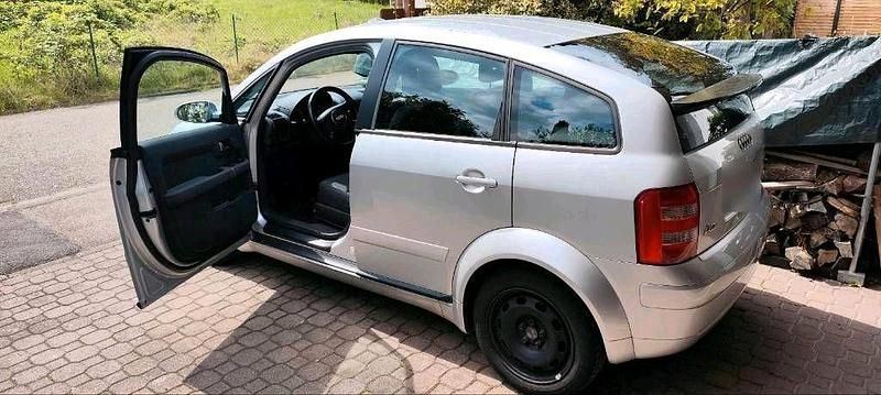 Second-hand Audi A2 75 CP (55 kW) 2001 Argintiu Hatchback
