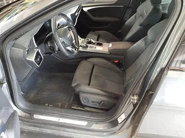 Gebraucht Audi A6 S-Line 367 PS (269 kW) 2023 Grau Kombi