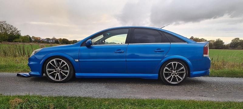 Blau Gebraucht 2008 Opel Vectra OPC Limousine | 3.000 € (Guter Preis) - Bild 1/4