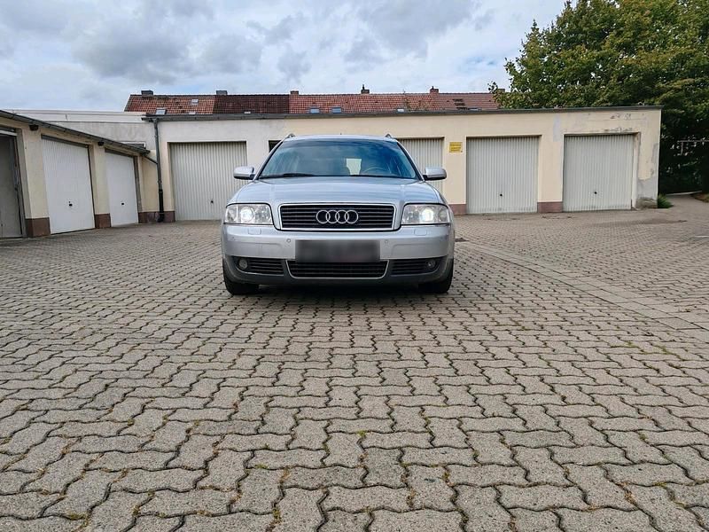 Second-hand Audi A6 220 CP (161 kW) 2001 Argintiu Break