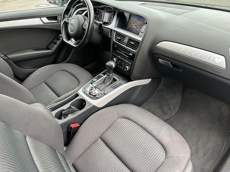 Second-hand Audi A4 150 CP (110 kW) 2015 Negru Break