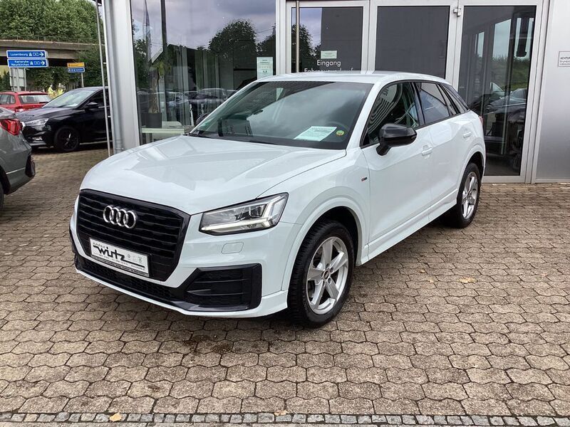 Gletscherweiß (metallic) Gebraucht 2020 Audi Q2 S-Line SUV | 21.950 € (Etwas zu teuer) - Bild 1/4