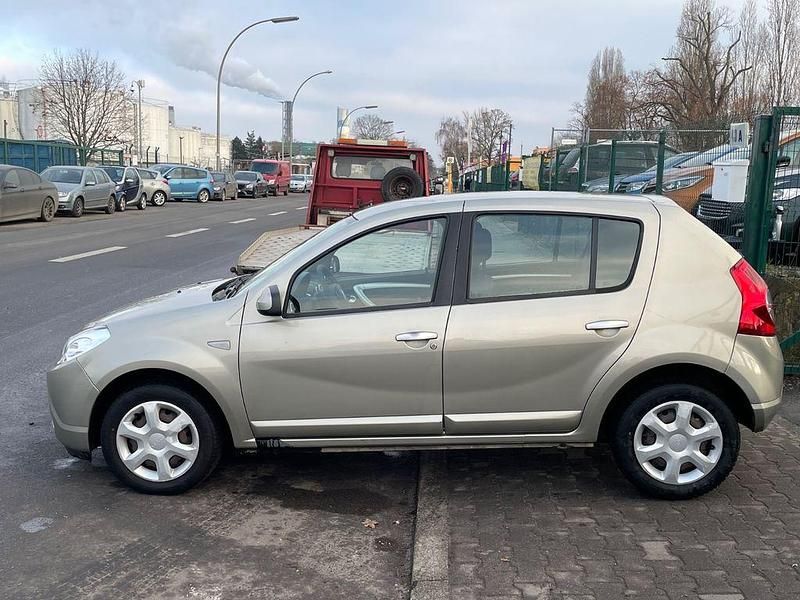 Gebraucht Dacia Sandero Lauréate 87 PS (63 kW) 2008 Gold Limousine