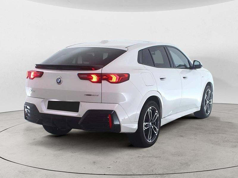 Gebraucht BMW X2 163 PS (119 kW) 2025 Alpinweiss SUV