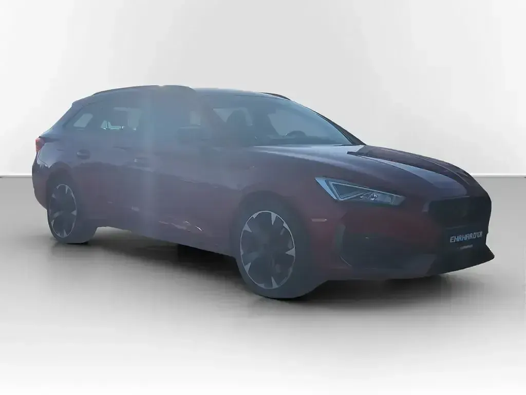 Używany Cupra Leon 204 KM (150 kW) 2022 Czerwony Sedan/Limuzyna