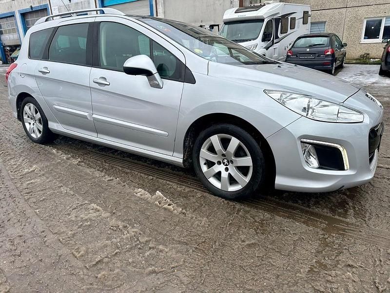 Gebraucht Peugeot 308 SW 111 PS (81 kW) 2012 Grau Kombi