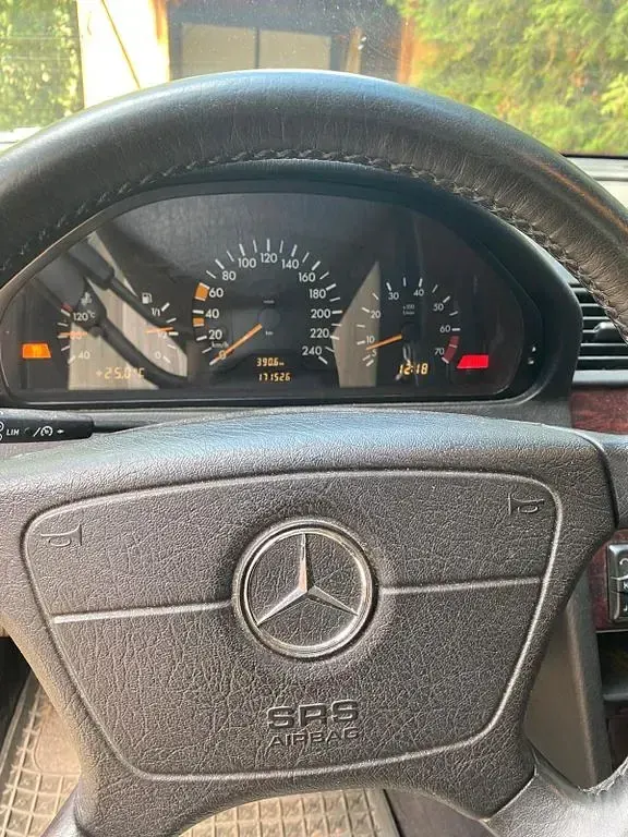 Gebraucht Mercedes C180 Classic 122 PS (89 kW) 2000 Rot Limousine
