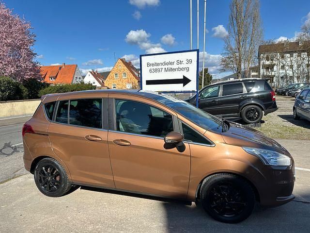 Gebraucht Ford B-MAX Titanium 105 PS (77 kW) 2014 Braun Van / Kleinbus