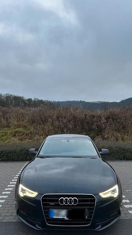 Blau Gebraucht 2015 Audi A5 S-Line Coupé | 13.500 € (Superpreis) - Bild 1/4