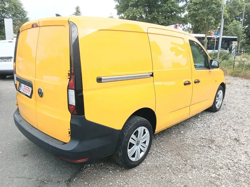 Gebraucht VW Caddy Maxi 122 PS (89 kW) 2022 Gelb Van / Kleinbus