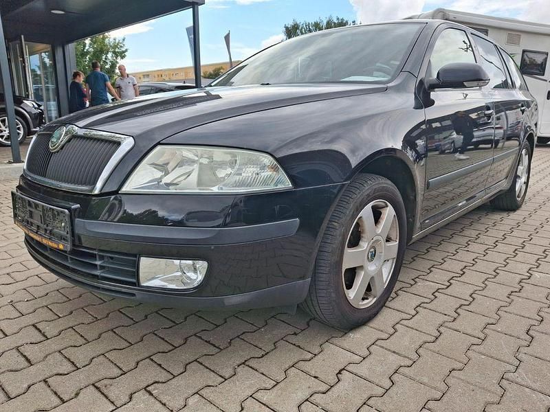 Schwarz Gebraucht 2006 Skoda Octavia Elegance Kombi | 1.290 € (Superpreis) - Bild 1/4