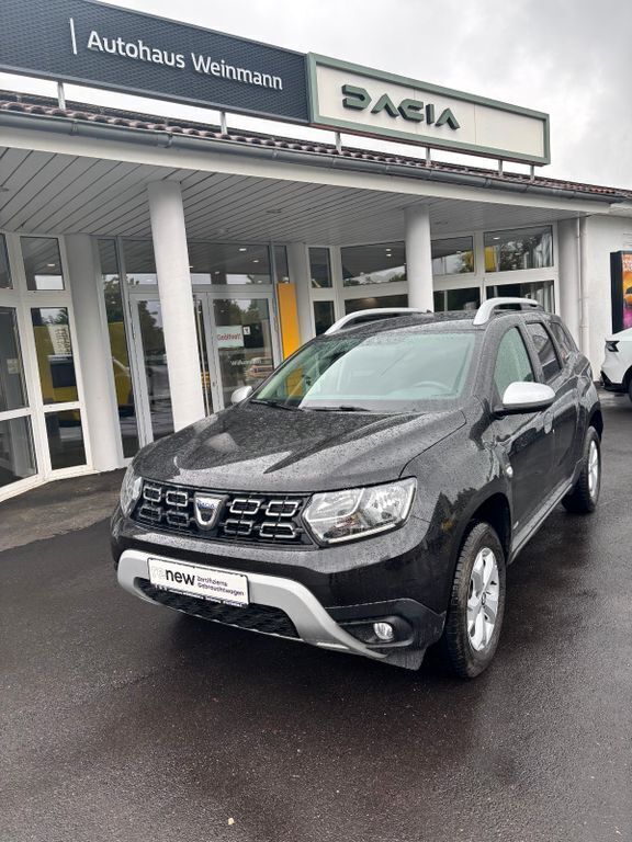 Schwarz Gebraucht 2021 Dacia Duster SUV | 16.790 € (Fairer Preis) - Bild 1/4