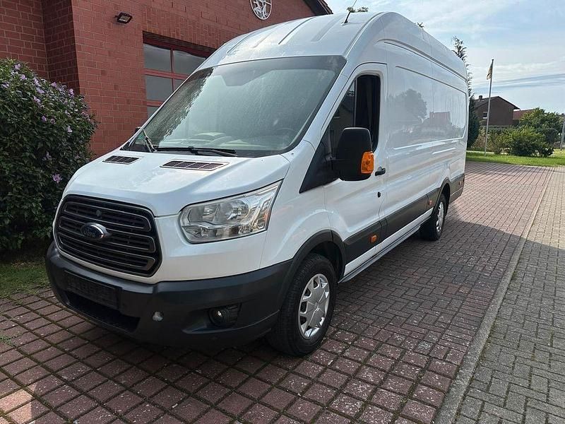 Weiß Gebraucht 2016 Ford Transit Limousine | 8.700 € (Superpreis) - Bild 1/4