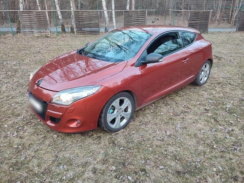 Gebraucht Renault Mégane Coupé Dynamique 179 PS (131 kW) 2009 Orange Coupé