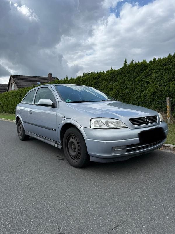 Blau Gebraucht 2002 Opel Astra Kleinwagen | 1.600 € (Fairer Preis) - Bild 1/4