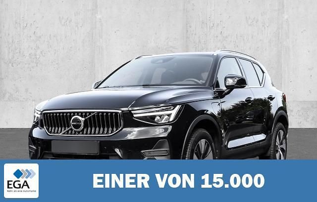 Schwarz metallic Gebraucht 2022 Volvo XC40 Core SUV | 28.130 € (Fairer Preis) - Bild 1/4