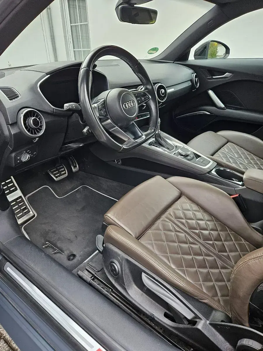 Gebraucht Audi TT Ambiente 230 PS (169 kW) 2016 Grau Coupé