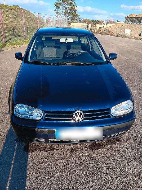 Gebraucht VW Golf IV 75 PS (55 kW) 2001 Kleinwagen