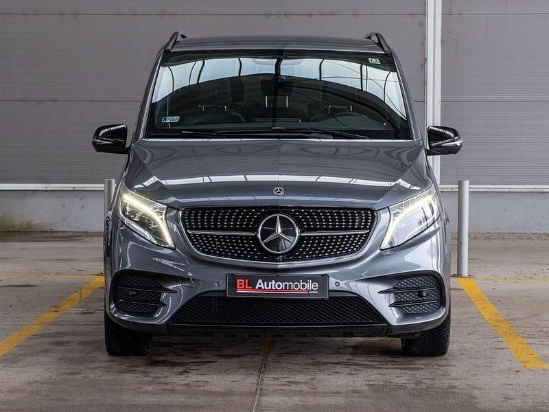 Gebraucht Mercedes V300 Exclusive 237 PS (174 kW) 2022 Grau Van / Kleinbus