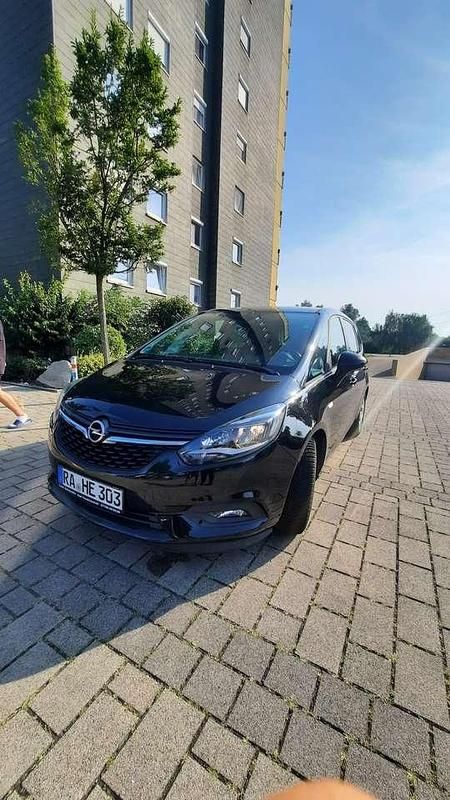 Gebraucht Opel Zafira Tourer Selection 140 PS (102 kW) 2017 Van / Kleinbus