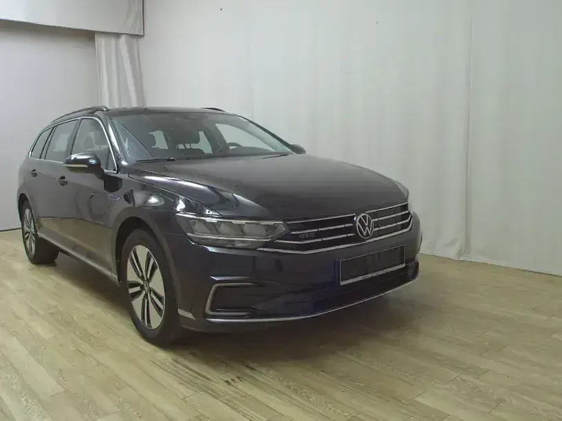 Gebraucht VW Passat GTE 218 PS (160 kW) 2021 Schwarz Kombi