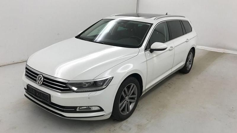Gebraucht VW Passat Highline 150 PS (110 kW) 2015 Weiß Kombi