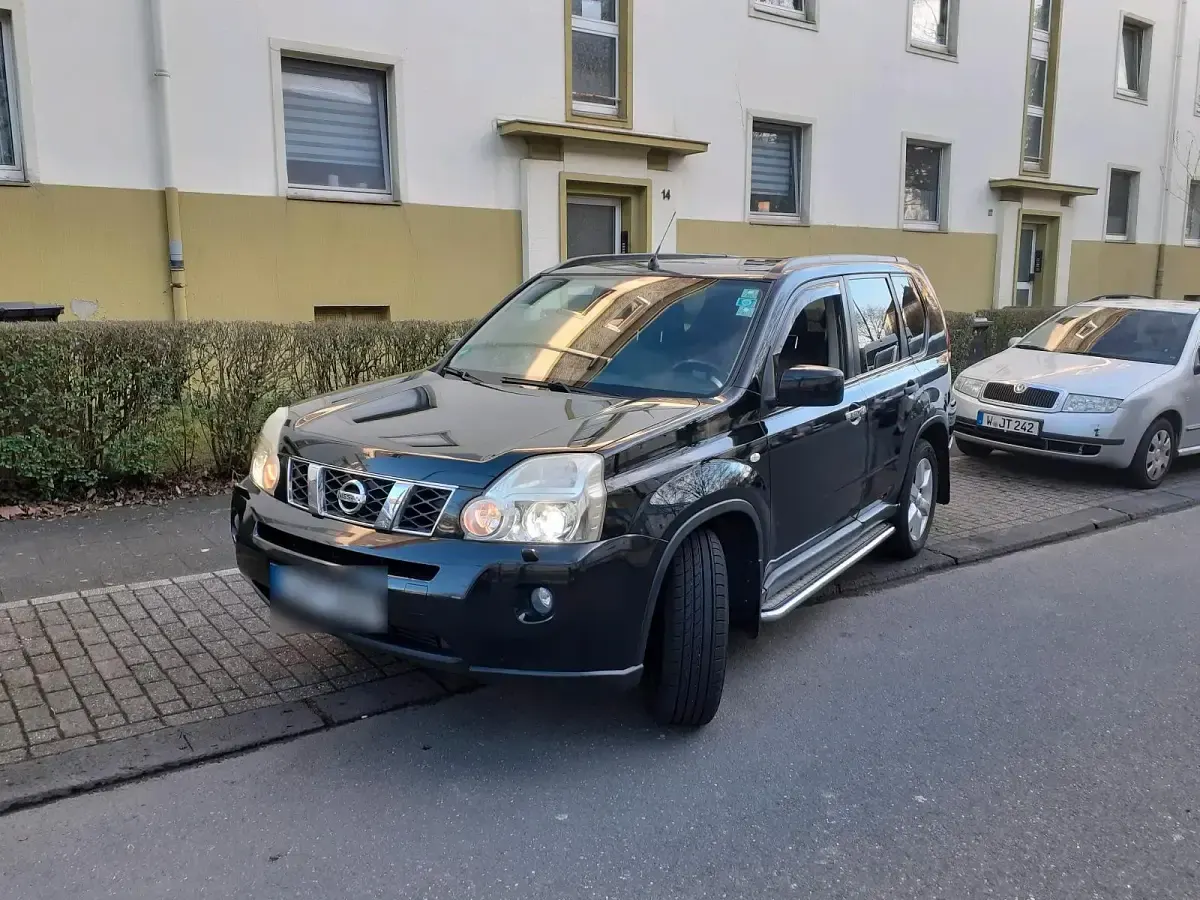Gebraucht Nissan X-Trail 160 PS (117 kW) 2009 Schwarz SUV