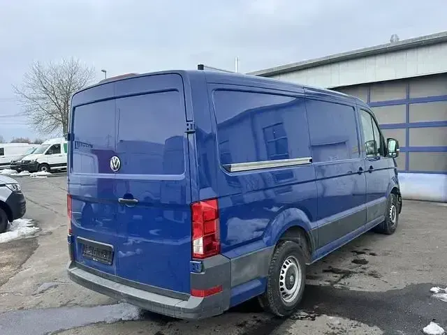 Second-hand VW Crafter 140 CP (102 kW) 2020 Albastru Van