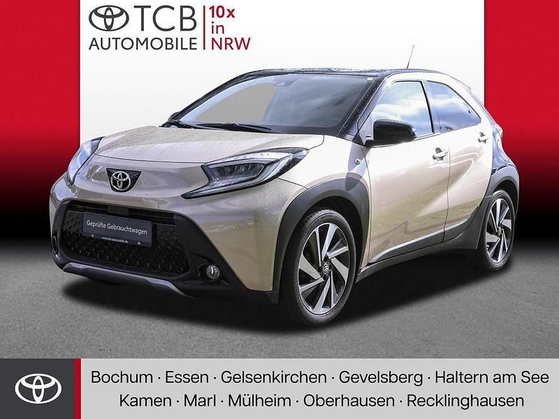 Gold Gebraucht 2024 Toyota Aygo X Envy SUV | 16.989 € (Fairer Preis) - Bild 1/4