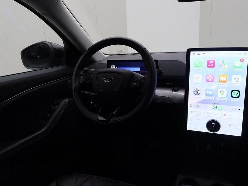 Gebraucht Ford Mustang Mach-E 197 kW (269 PS) 2021 Schwarz SUV