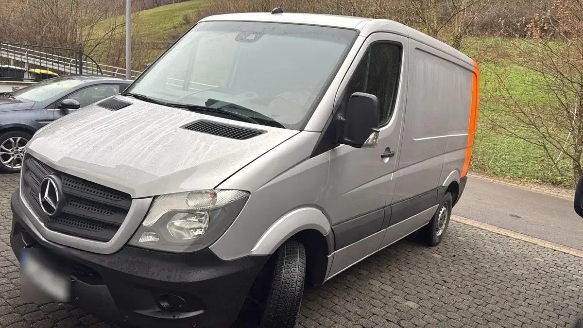 Używany Mercedes Sprinter 2016 Srebrny Van